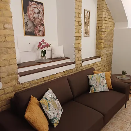 Flowers Appartments Апартаменты *