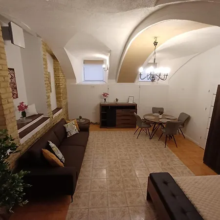 Flowers Appartments Апартаменты