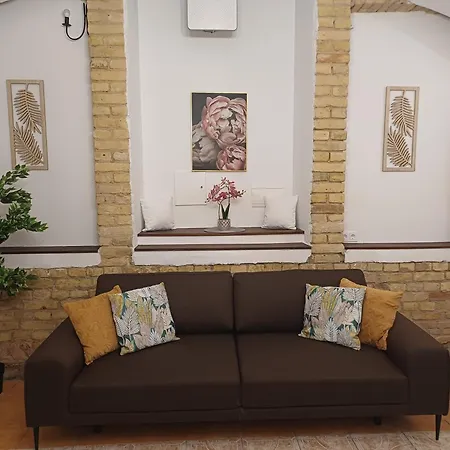 Flowers Appartments Апартаменты *