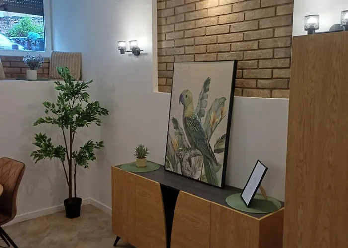 Flowers Appartments アパート *